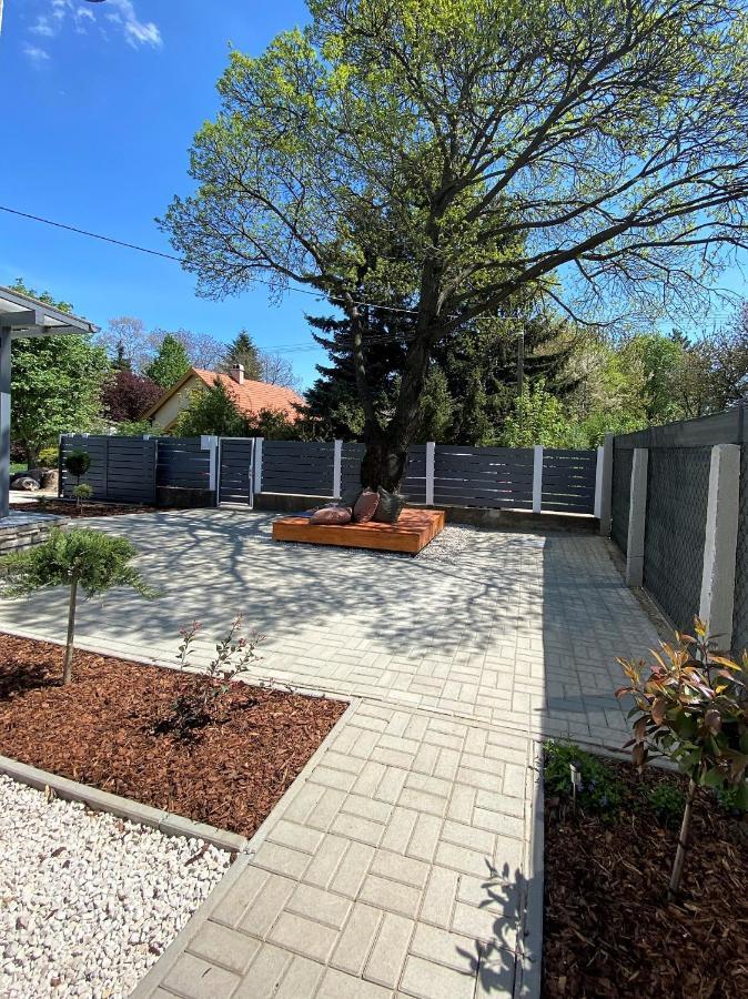 Otium Wellness Apartmanhaz Balatonakarattya Bagian luar foto
