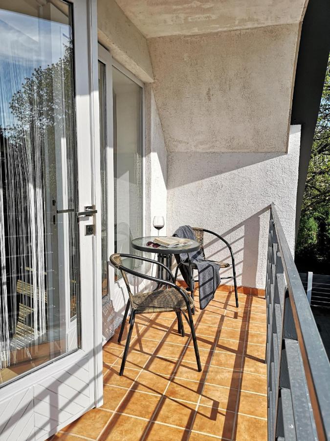 Otium Wellness Apartmanhaz Balatonakarattya Bagian luar foto