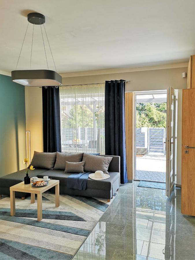 Otium Wellness Apartmanhaz Balatonakarattya Bagian luar foto
