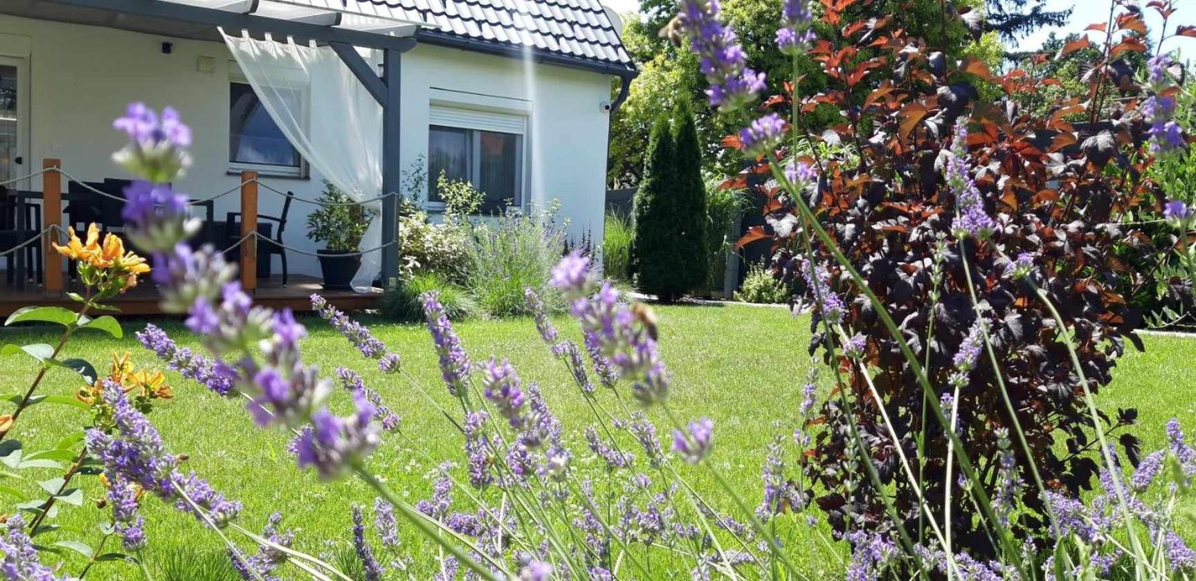 Otium Wellness Apartmanhaz Balatonakarattya Bagian luar foto