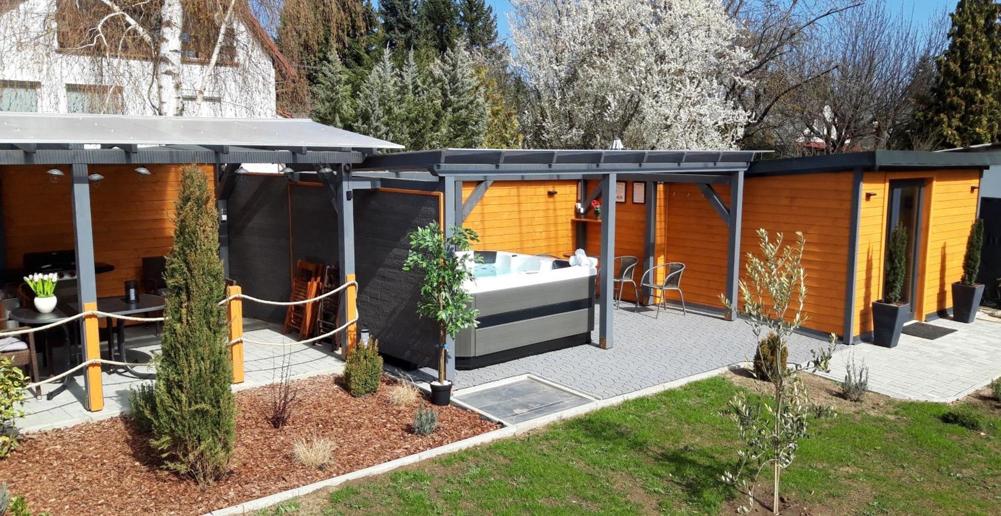 Otium Wellness Apartmanhaz Balatonakarattya Bagian luar foto
