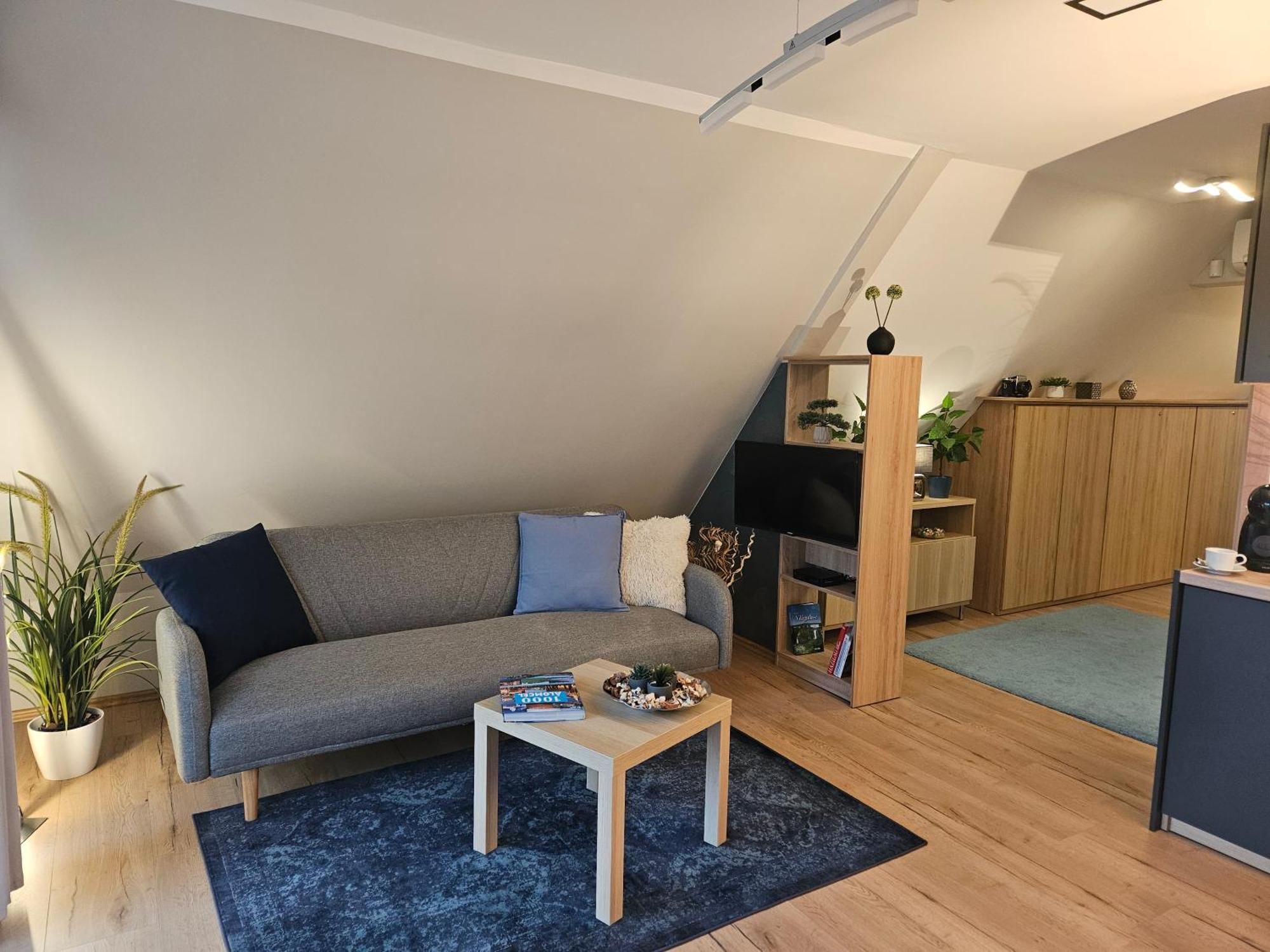 Otium Wellness Apartmanhaz Balatonakarattya Bagian luar foto